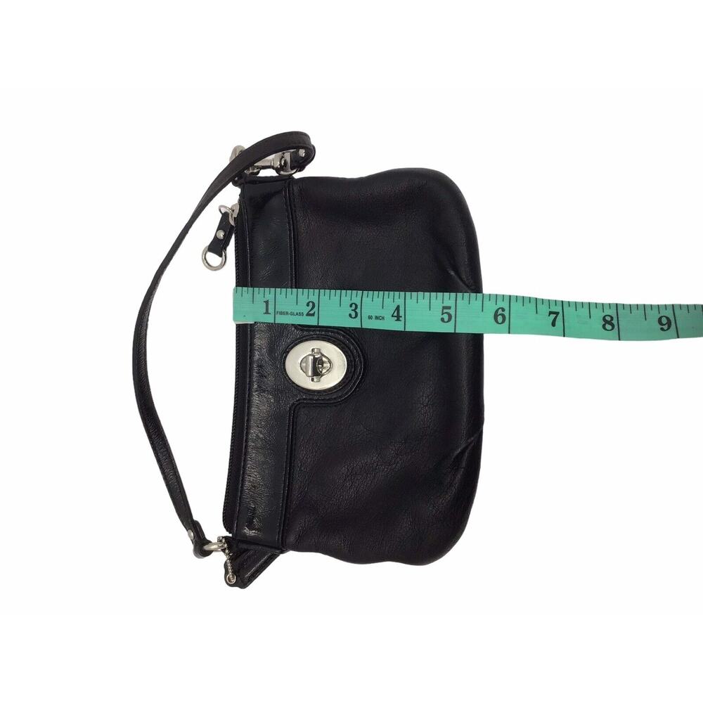Coach Black Patent Leather Wristlet Zipper Closure Wallet - Picture 6 of 11
